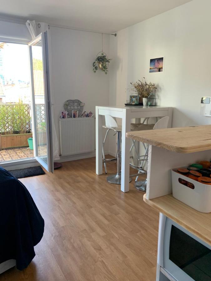 Super Logement Cosy, A Deux Pas Du Tram Ναντ Εξωτερικό φωτογραφία